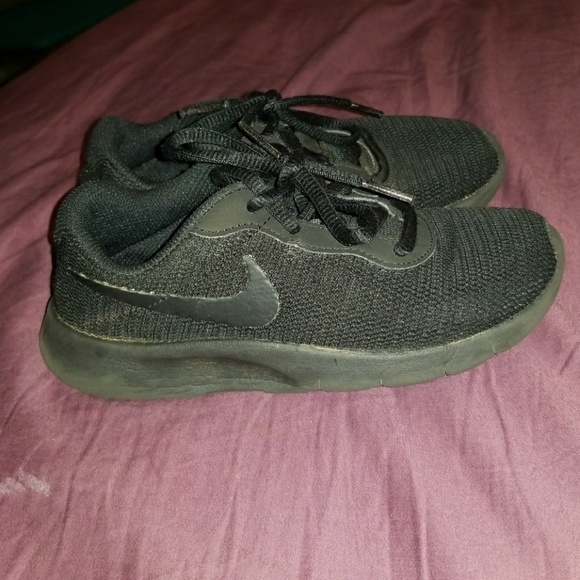 Nike Other - Nike Roshe sz 13